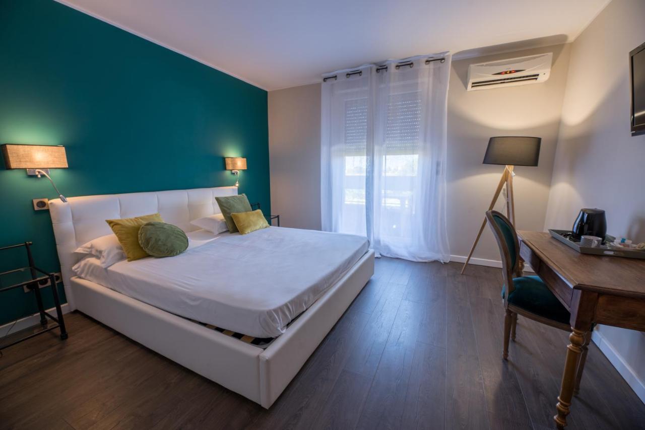 Hotel Les Jardins Lucciana  Exterior photo
