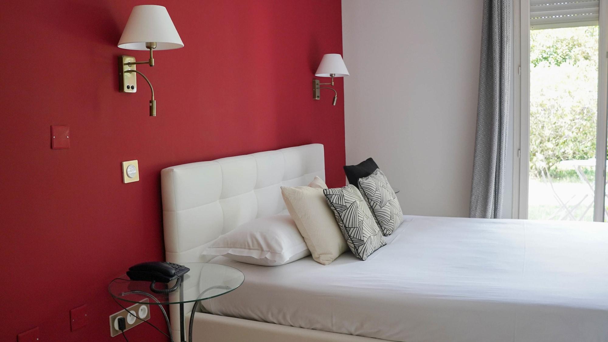Hotel Les Jardins Lucciana  Exterior photo