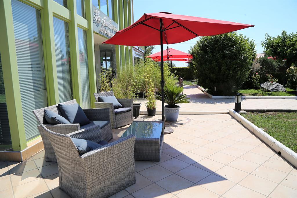 Hotel Les Jardins Lucciana  Exterior photo